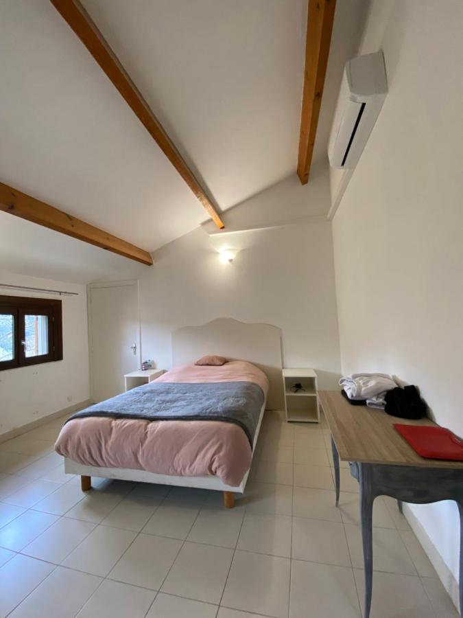 Corte Apparemment T3 En Residence Privee Экстерьер фото